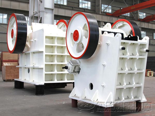 PE、PEX系列顎式破碎機