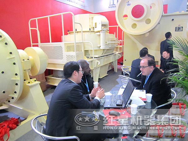 紅星鵝卵石打砂機(jī)展會(huì)