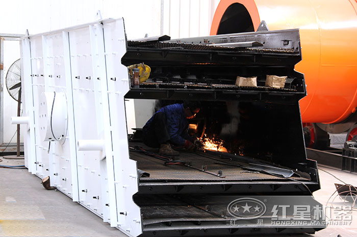 圓振動(dòng)篩制造