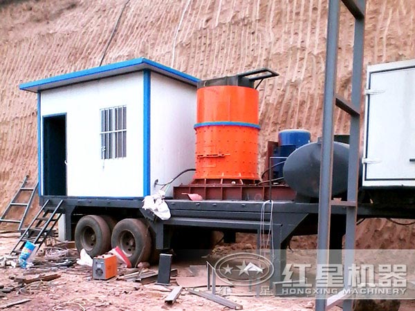 復(fù)合式破碎機(jī)生產(chǎn)現(xiàn)場(chǎng)