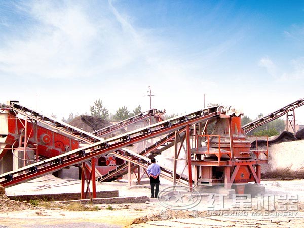 河卵石制沙機生產(chǎn)現(xiàn)場