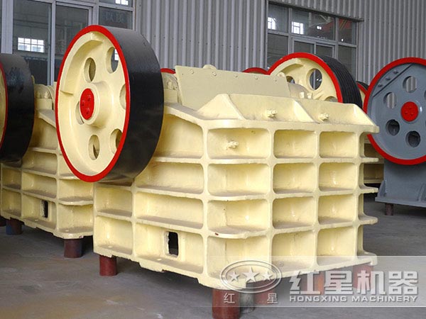 顎式破碎機(jī)準(zhǔn)備工作