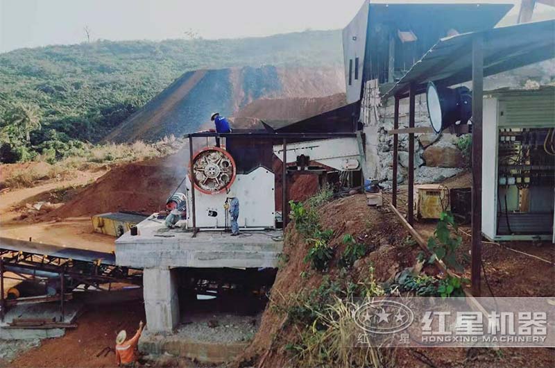 PE900/1200鄂式破石機現(xiàn)場