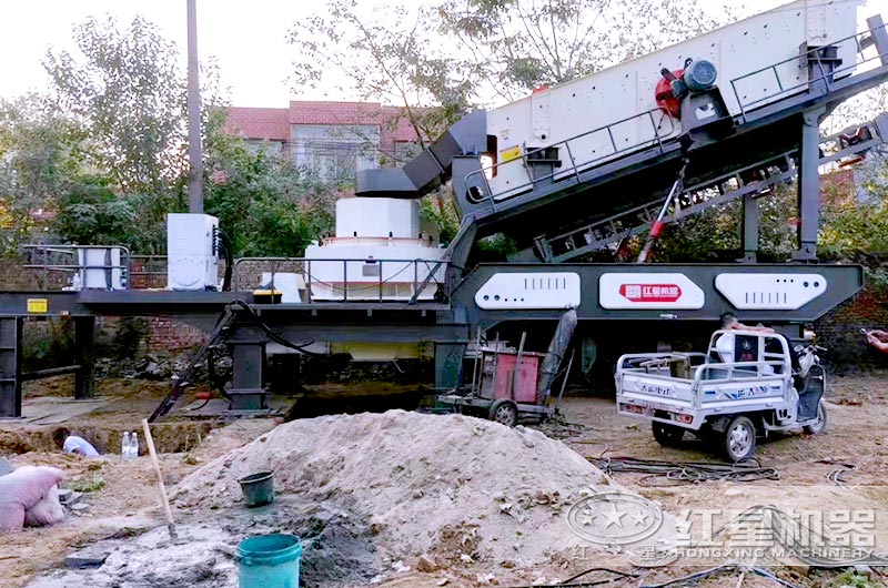 移動式制砂機生產(chǎn)線現(xiàn)場