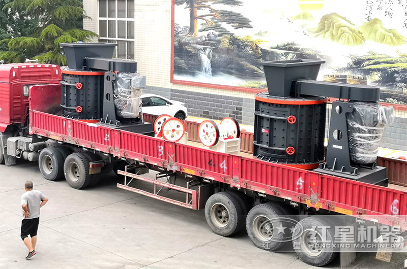 這是立式復(fù)合破碎機