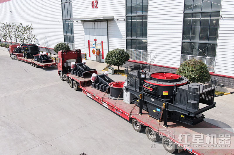 紅星石英砂生產(chǎn)線(xiàn)設(shè)備裝車(chē)發(fā)貨中