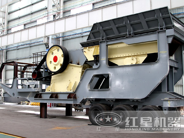 一體式流動(dòng)顎式破碎機(jī)