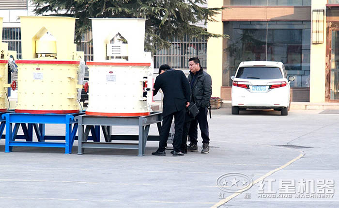 用戶來廠參觀試機(jī)復(fù)合破