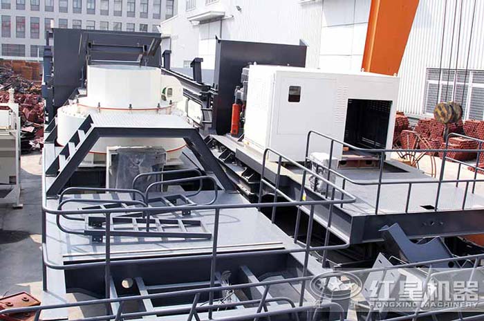 搭配主機(jī)、制砂機(jī)的移動制砂機(jī)