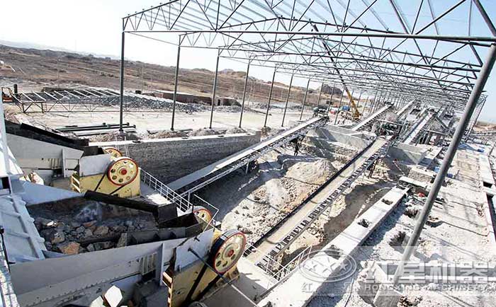 河北大型破碎生產(chǎn)線工作現(xiàn)場