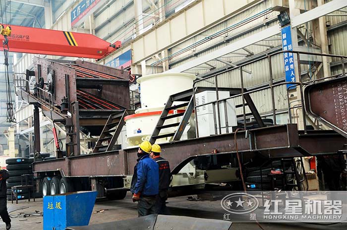 時產(chǎn)150噸的移動式河卵石打砂機