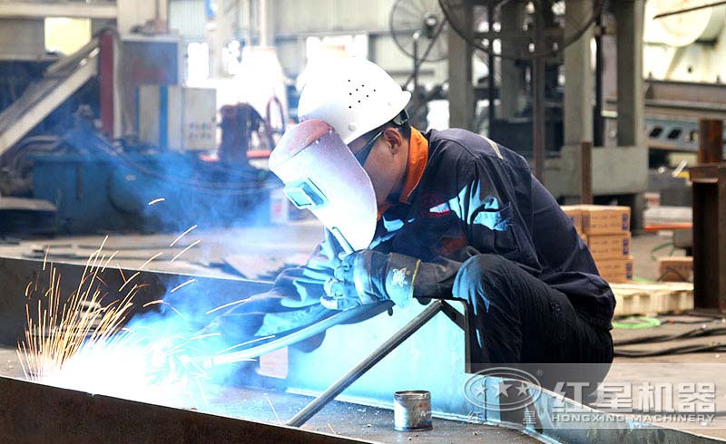 紅星機器專業(yè)制砂機生產(chǎn)廠家