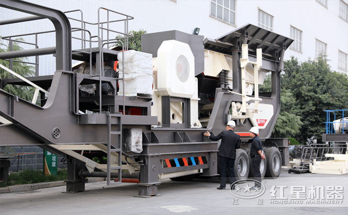 輪胎式移動(dòng)破碎站客戶參觀