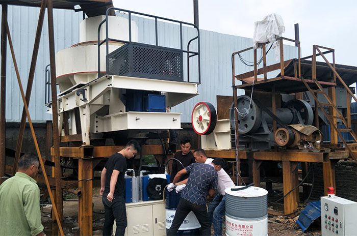 紅星滁州用戶鵝卵石制砂機(jī)安裝現(xiàn)場