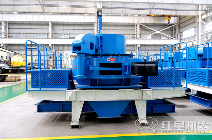 青石制砂機設備生產(chǎn)車間