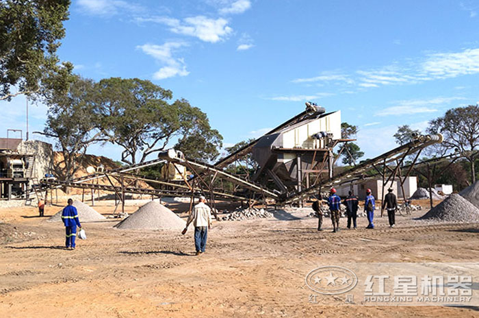 客戶(hù)石灰石破碎現(xiàn)場(chǎng)