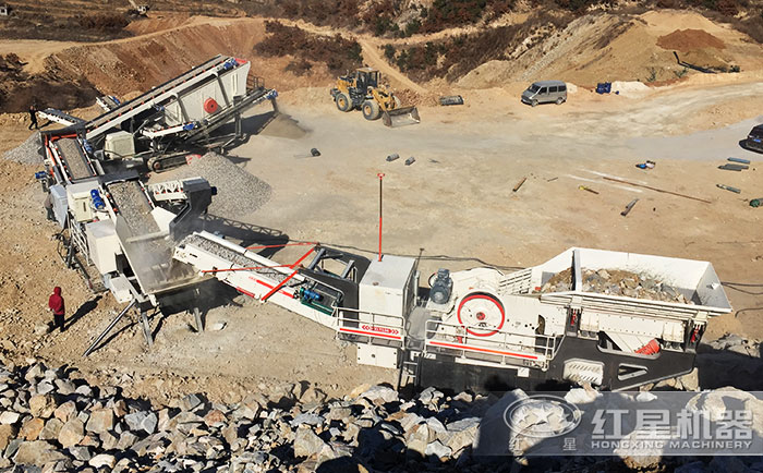不同類型的移動破碎設備加工現(xiàn)場展示