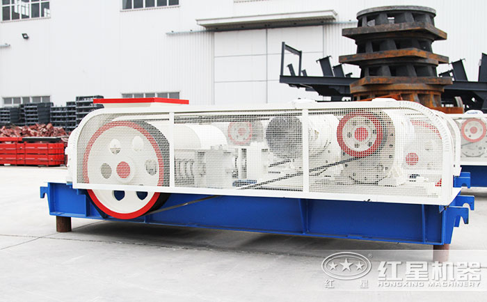 對(duì)輥式磕沙機(jī)設(shè)備 對(duì)輥式磕沙機(jī)設(shè)備