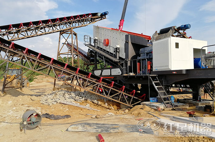 日產(chǎn)5000噸以上大型號青石移動破安裝現(xiàn)場