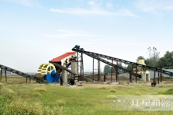 剛剛落成的一套小型制砂現(xiàn)場(chǎng)
