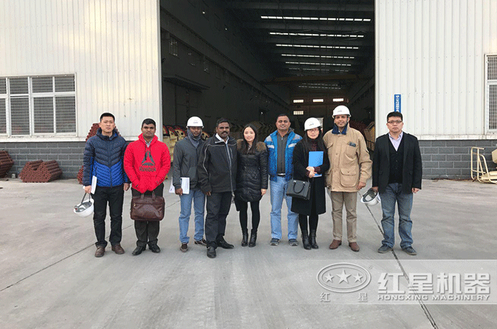 客戶(hù)到紅星機(jī)器廠家參觀考察設(shè)備