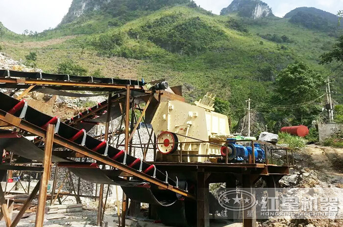 紅星山西用戶pf1214反擊式破碎機作業(yè)現(xiàn)場