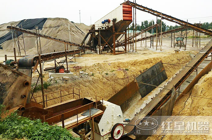 錘式打石機加工現(xiàn)場