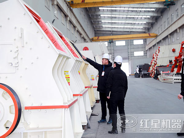 紅星用戶到廠參觀設(shè)備現(xiàn)場(chǎng)