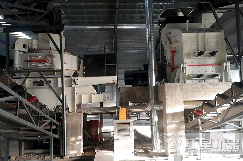 新建環(huán)保砂石料廠現(xiàn)場(chǎng)