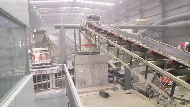 碎石設(shè)備生產(chǎn)現(xiàn)場(chǎng)