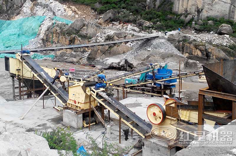 傳統(tǒng)制砂機(jī)作業(yè)現(xiàn)場